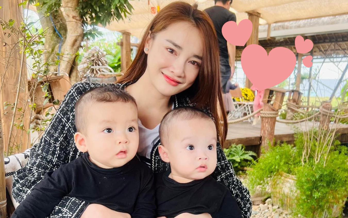 Nhã Phương 'xin vía' sinh đôi con trai, phải chăng đã có tin vui?