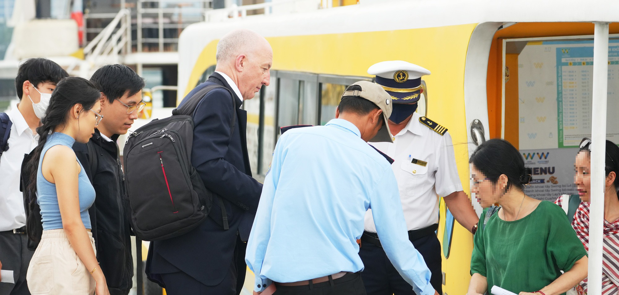 Cựu đại sứ Anh: Ấp ủ hồi ức cũ, tạo ra kỷ niệm mới - Ảnh 12.