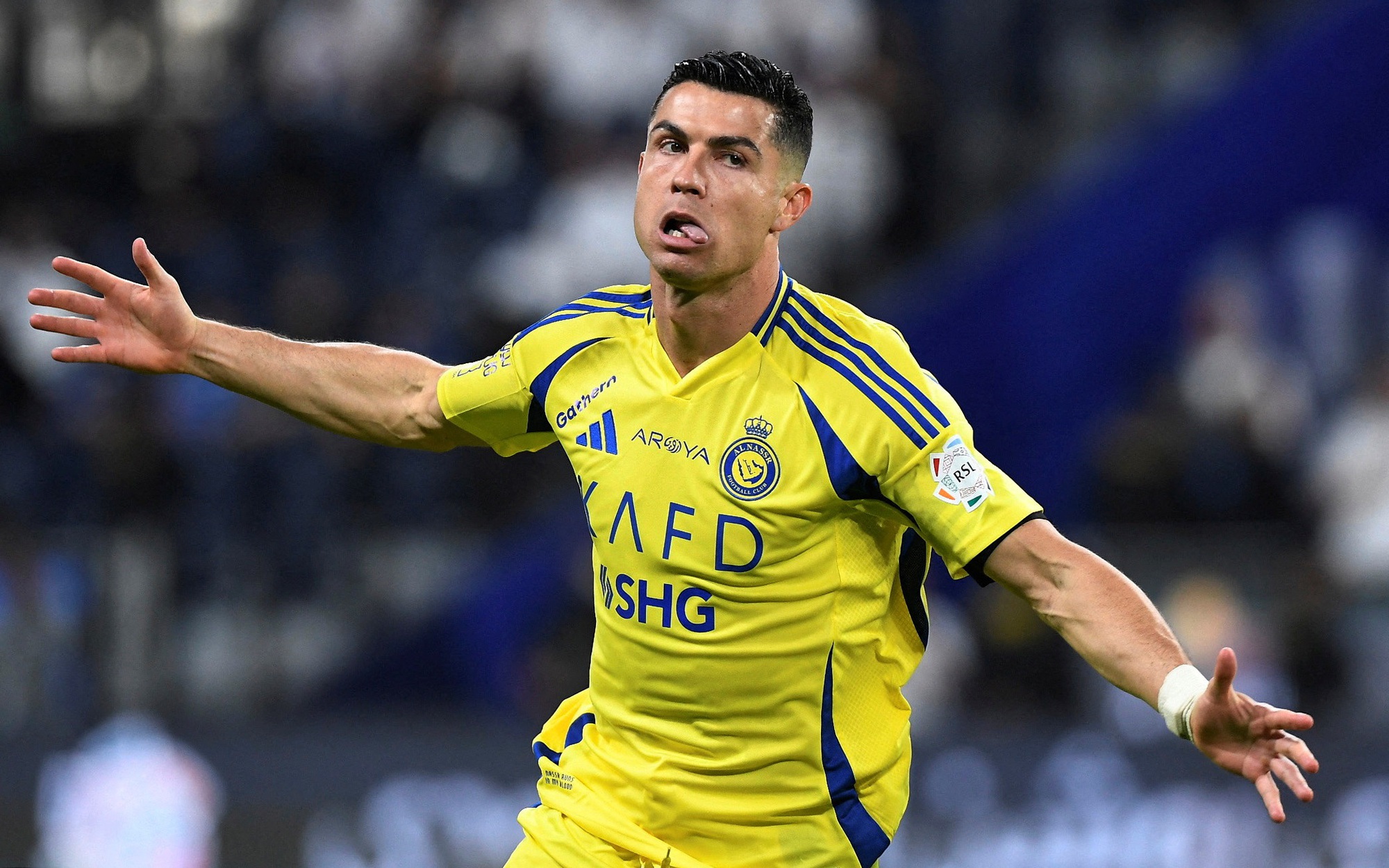 Fan Al Nassr ‘khóc thay’ Ronaldo sau pha hỏng ăn của Jhon Duran - Ảnh 1.