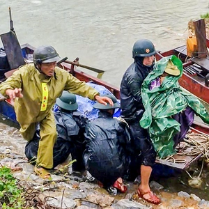 Diễn biến bão số 3 Wipha