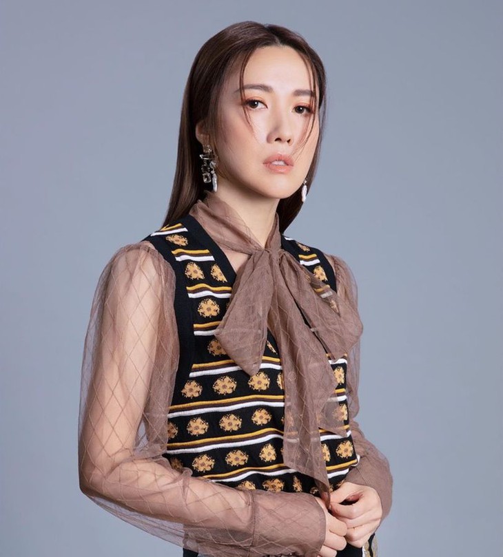 Người đẹp TVB Lý Thi Hoa được bạn trai cầu hôn bằng nhẫn kim cương