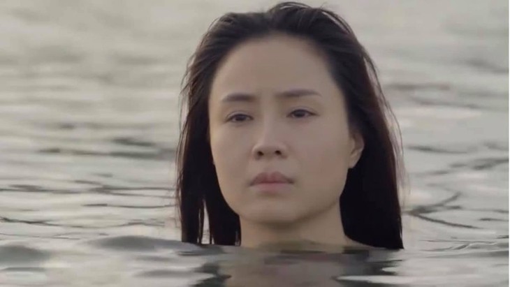 Khổ thân Hồng Diễm, đóng phim nào là phim đó có cảnh 