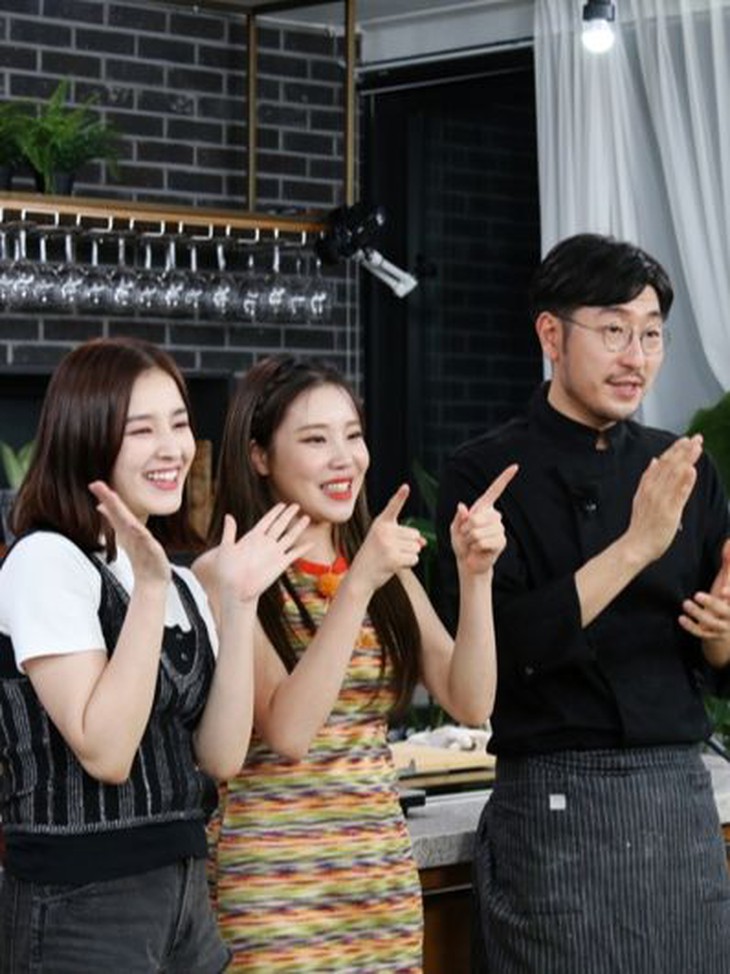 Oh my girl, Momoland, AB6IX, Kim Min Kyu đổ bộ màn ảnh nhỏ Việt