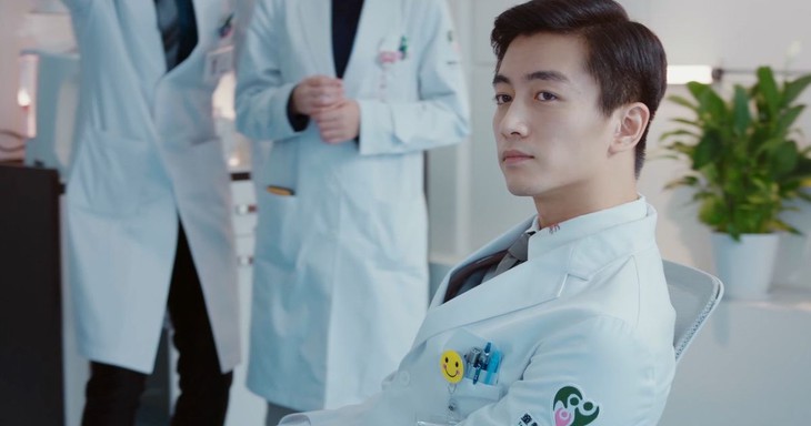 Mê mệt với tạo hình của Trần Hiểu trong 