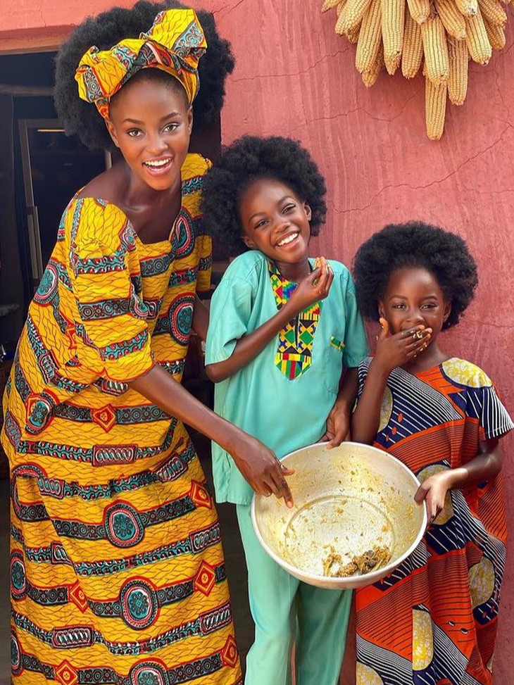 Nhan sắc đẹp như tranh vẽ của Hoa hậu da màu Hamamat Montia