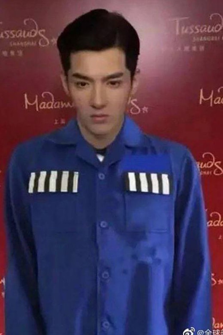 Tượng sáp Ngô Diệc Phàm nhanh chóng bị cho mặc áo tù