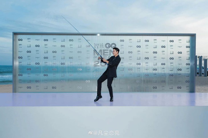 Bộ ảnh ‘đi thảm đỏ lạc vào chợ cá’ của Giả Nãi Lượng gây sốt