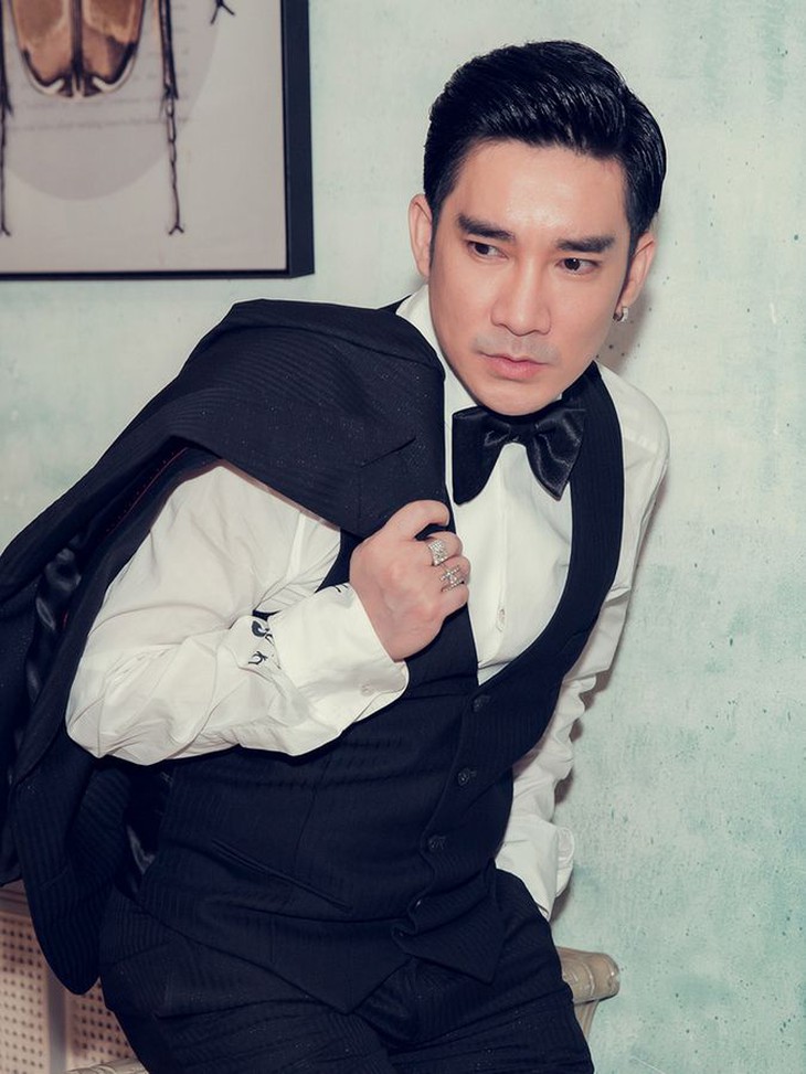 Liveshow 11 tỉ bị hoãn lần 2, Quang Hà nhận: "Số tôi quá lận đận"