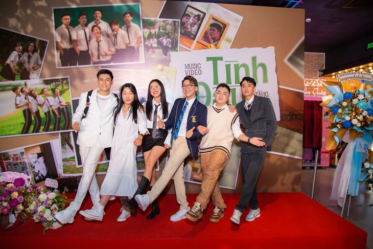 Tăng Phúc hé lộ mối tình đầu trong sản phẩm âm nhạc mới