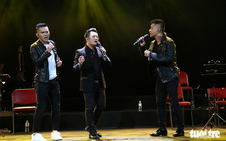 Bằng Kiều - Tuấn Hưng tái hợp "Quả dưa hấu" trong liveshow Tú Dưa