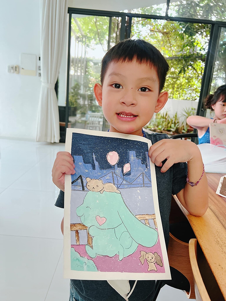 Ngỡ ngàng với tài năng vẽ của 4 con nhà Lý Hải - Minh Hà - Ảnh 9.