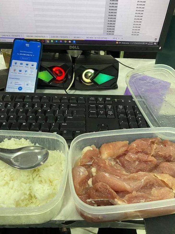 Ảnh vui: Chủ nhà nhắc khéo tài xế đậu ô tô chắn cửa cổng - Ảnh 3.