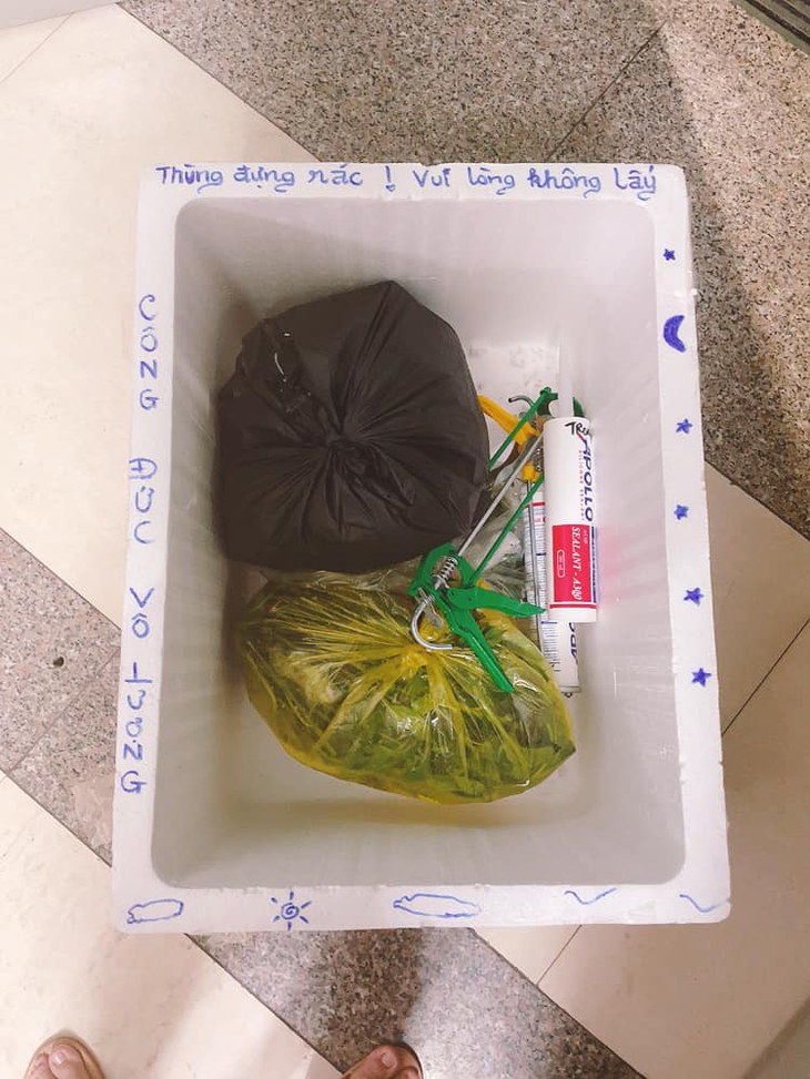 Ảnh vui: Chủ nhà nhắc khéo tài xế đậu ô tô chắn cửa cổng - Ảnh 7.