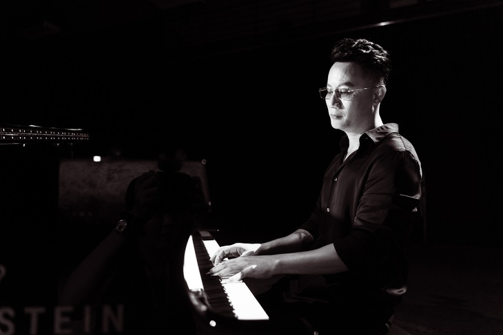 Nịnh đầm như Hoàng Bách, dành 3 năm cho một ca khúc tặng vợ - Ảnh 3.