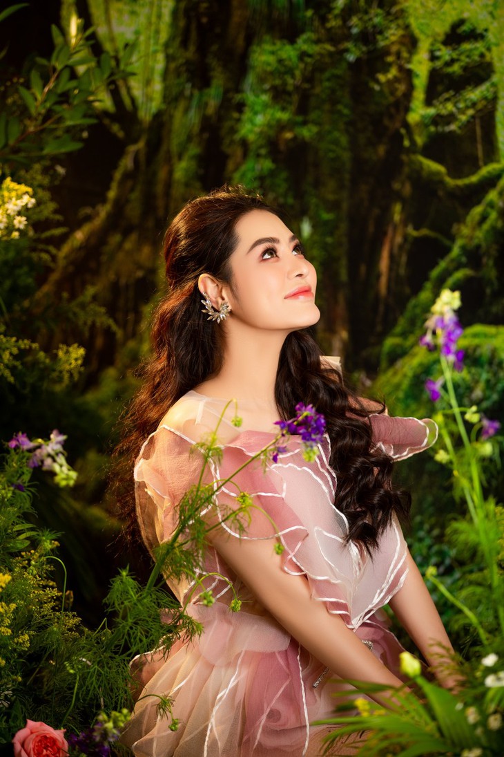 Sắc vóc Hoa hậu Việt Nam thế giới sau 4 năm đăng quang - Ảnh 1.