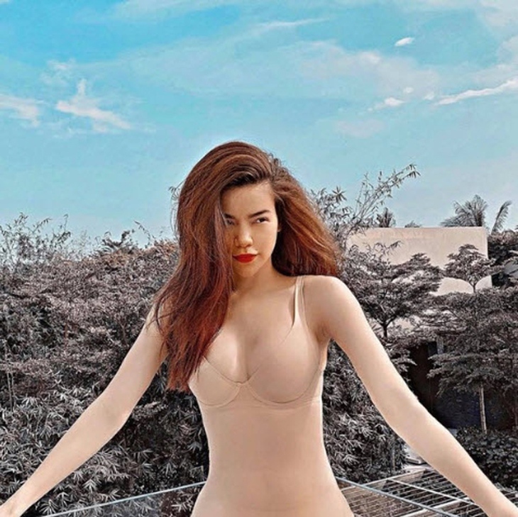 Hồ Ngọc Hà khiến nhiều người tưởng ‘quên’ mặc quần khi diện mốt màu nude - Ảnh 7.