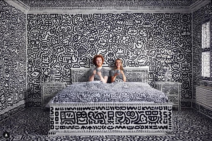 Chàng họa sĩ dành hai năm thanh xuân vẽ Doodle toàn bộ dinh thự - Ảnh 6.