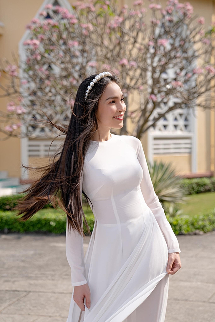 Ảnh vui sao Việt 10-11: Tiến Luật bị Jack ‘thao túng tâm lý’ - Ảnh 3.