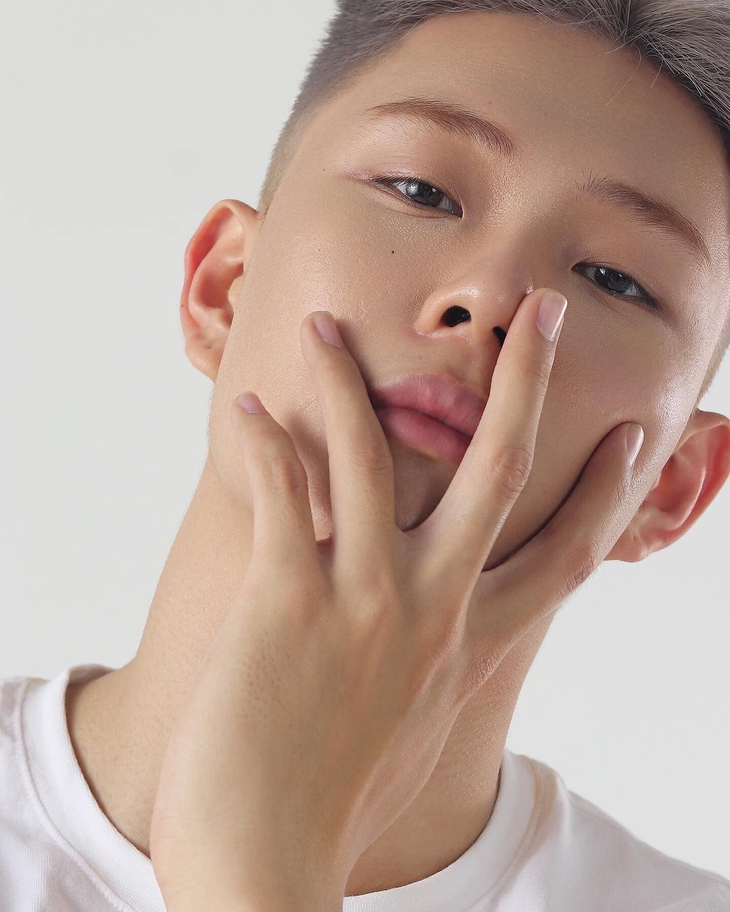 Nam ca sĩ Việt đạt chuẩn Kpop khoe tài sáng tác trong ca khúc mới - Ảnh 4.