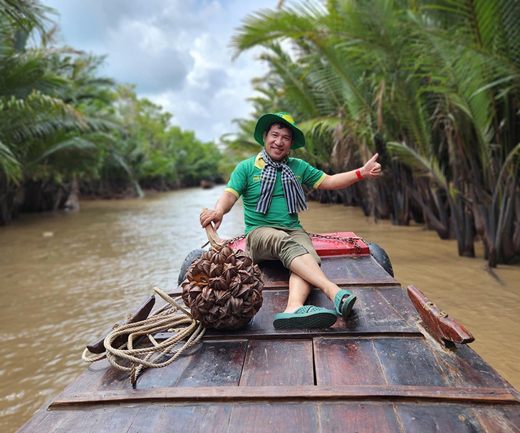 Ảnh vui sao Việt 15-11: Trấn Thành - Hari Won tình cảm sau tin đồn đổ vỡ - Ảnh 7.