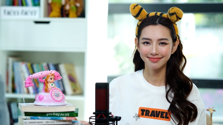 Thùy Tiên kể hết bí mật trong chuỗi podcast ‘Tiên Tiến’ cùng MisThy - Ảnh 3.