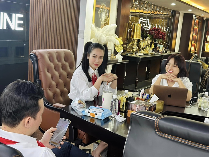 Ảnh vui sao Việt 21-11: Dương Hoàng Yến tuyển người yêu - Ảnh 8.