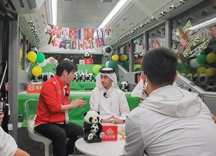 Hoàng tử Qatar chơi mạng xã hội, vừa gia nhập đã có chục triệu fan - Ảnh 3.