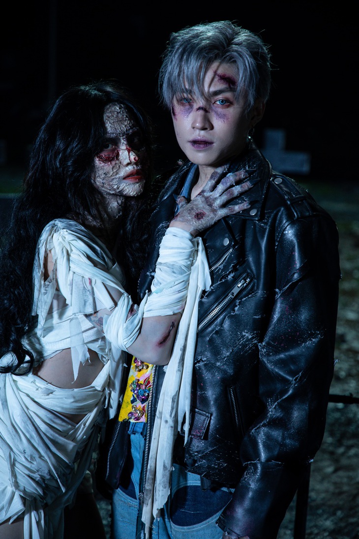 Choáng: Cody Nam Võ được fan tặng bó hoa hình vương miện, kết bằng tiền thật - Ảnh 3.