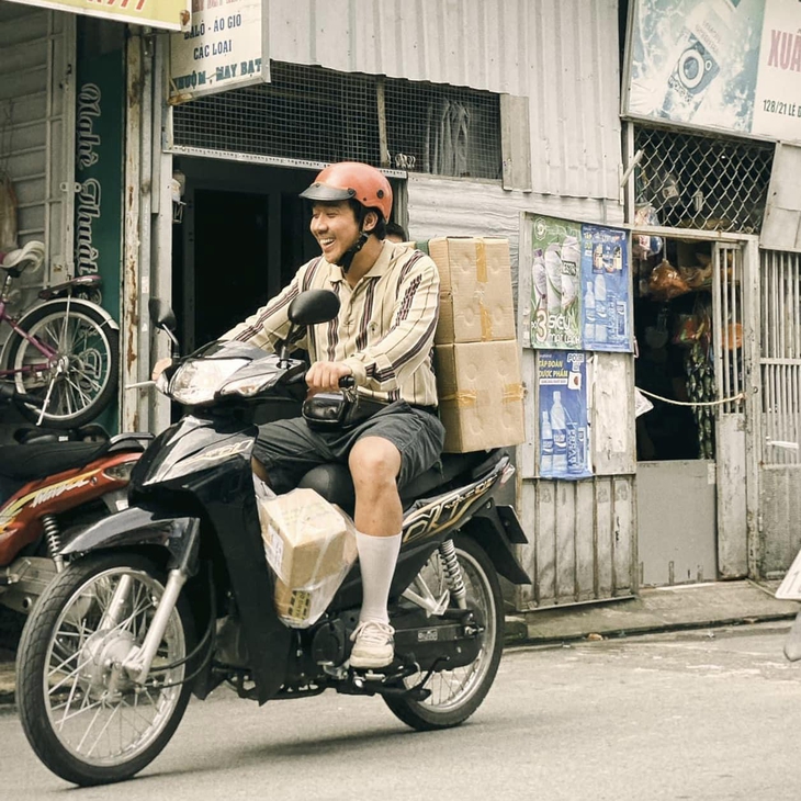 Hé lộ tạo hình ‘lúa lạ’ của Trấn Thành trong phim điện ảnh mới - Ảnh 5.