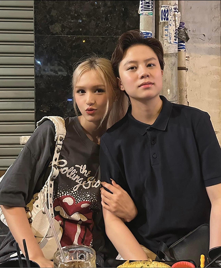 Ảnh vui sao Việt 5-11: Con gái Đông Nhi khoái chí xuất ngoại cùng bố mẹ - Ảnh 3.