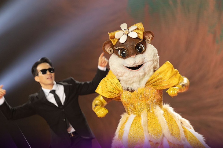 Sững sờ khi quái kiệt bẻ giọng Tí Nâu chính là Thùy Chi - Ảnh 4.