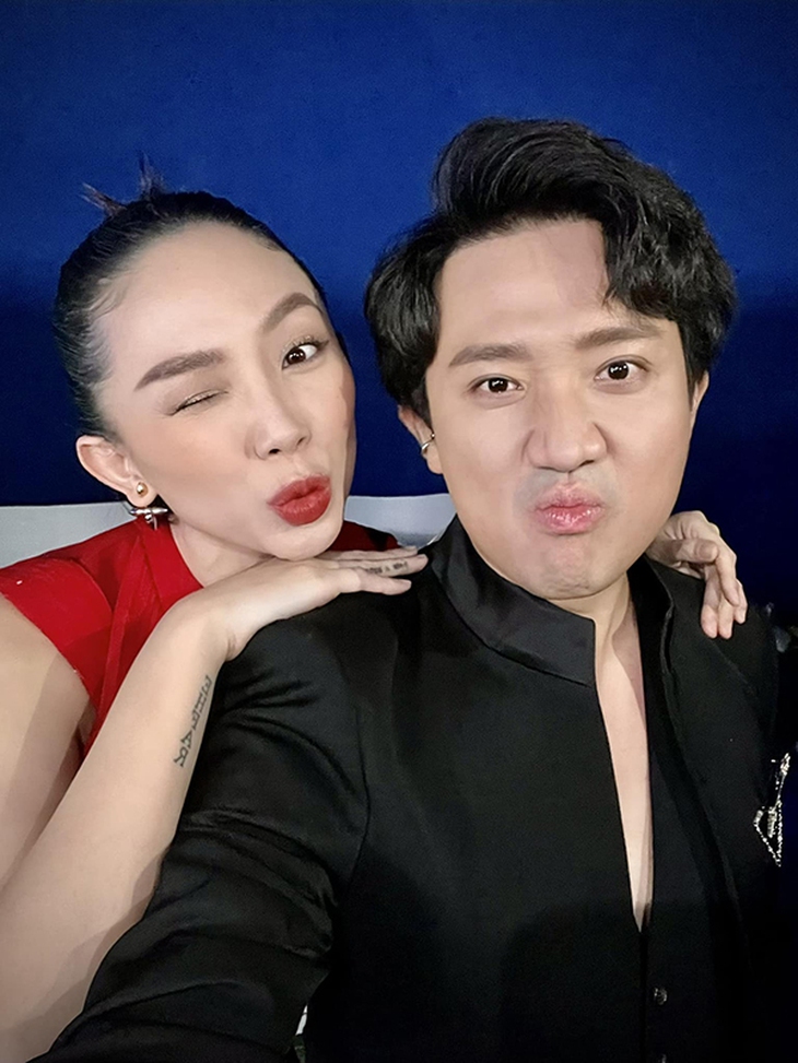 Ảnh vui sao Việt 7-11: Elly Trần ‘tấu hài’ cùng hai con - Ảnh 9.