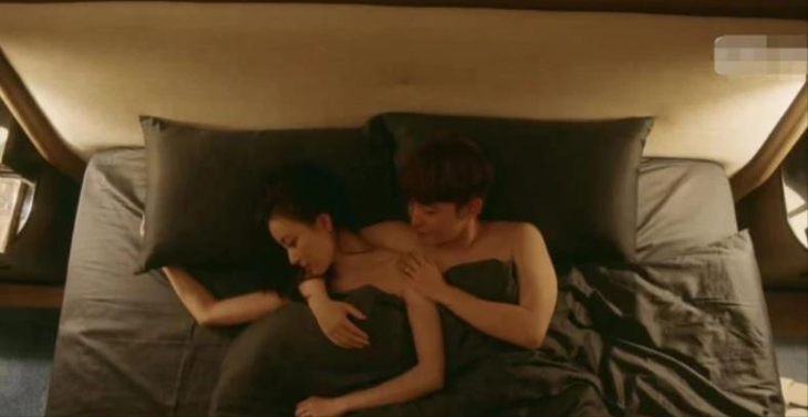 Những mỹ nhân Cbiz bị bàn tay hư của diễn viên nam sờ nhầm chỗ - Ảnh 6.