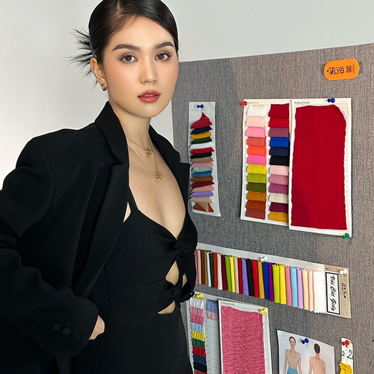 Ảnh vui sao Việt 10-12: Con gái Cường Đôla lí lắc bên mẹ và bà ngoại - Ảnh 4.