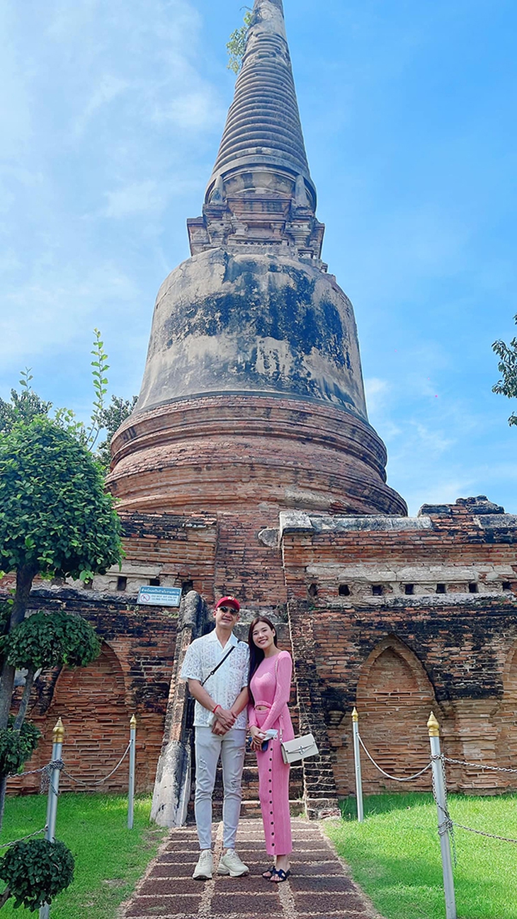 Ảnh vui sao Việt 12-12: Thủy Tiên trổ tài cắm hoa - Ảnh 9.