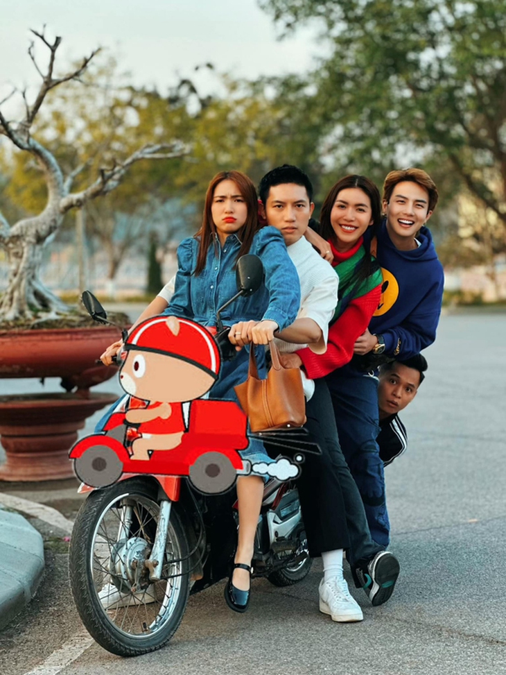 Dàn sao nhập ngũ ‘quẩy tới bến’ khi hội ngộ - Ảnh 7.