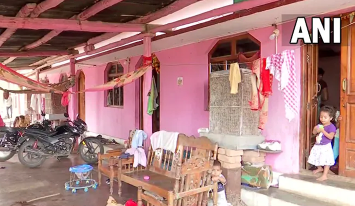 Vợ chồng sống cùng một ngôi nhà nhưng ở hai bang khác nhau - Ảnh 1.