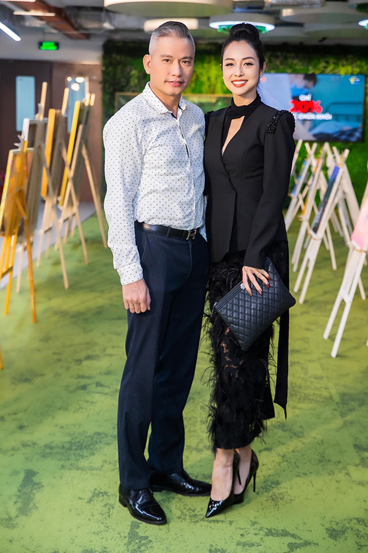 Ảnh vui sao Việt 19-12: Mỹ Tâm ăn mừng chiến thắng cùng Lionel Messi - Ảnh 6.