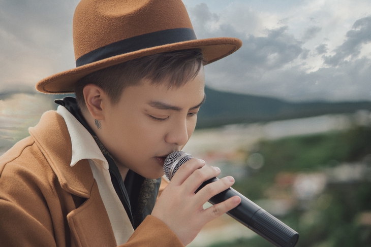 Vừa thắng giải TikTok, Hứa Kim Tuyền tung luôn EP mới và bản tình ca cùng Orange - Ảnh 3.