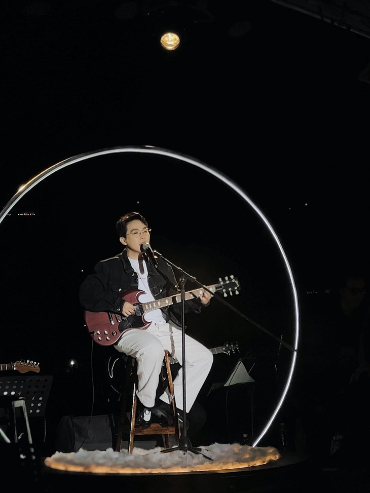 Kai Đinh chơi lớn rủ Min, GREY D và Orange ra hai MV gây tò mò - Ảnh 4.