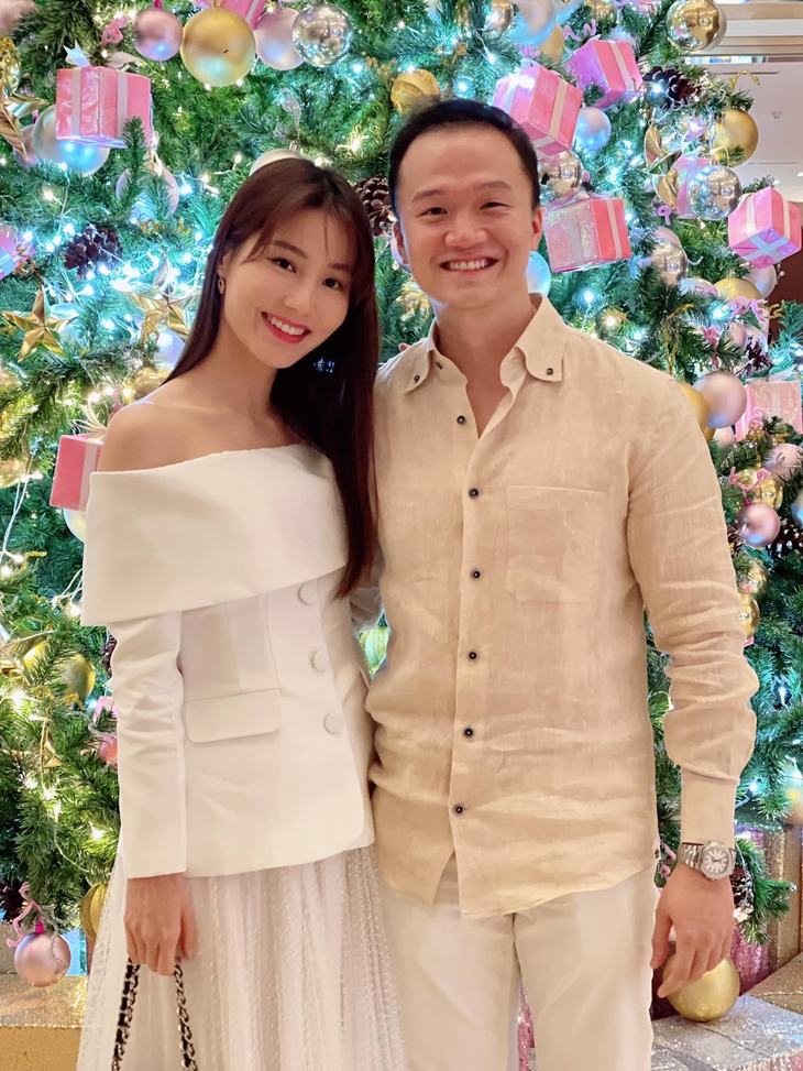 Diễm My 9X khoe được bạn trai cầu hôn trên khinh khí cầu - Ảnh 3.