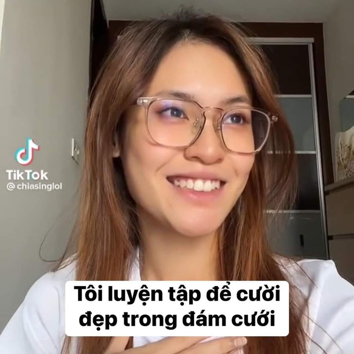 Cô gái luyện cười để có ảnh cưới đẹp để đời - Ảnh 1.