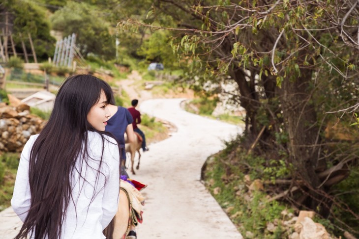 ‘Tiên nữ đồng quê Lý Tử Thất tái xuất - Ảnh 2.