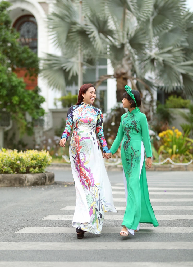 Bà xã Bình Minh tiết lộ bí quyết giúp hai con gái có chiều cao vượt trội - Ảnh 7.