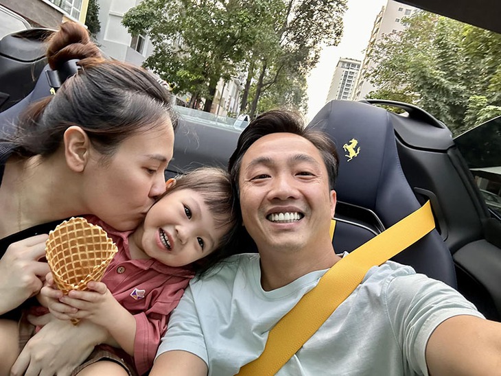 Ảnh vui sao Việt 30-12: Ninh Dương Lan Ngọc mặt mày lem luốc - Ảnh 4.