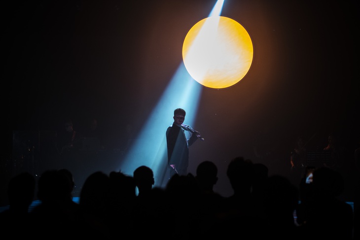 Muốn biết cái giá của đam mê nghệ thuật, hãy nhìn Hoàng Rob - Ảnh 9.