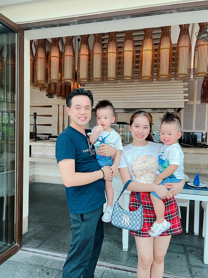 Ảnh vui sao Việt 26/7: Hồ Ngọc Hà nóng bỏng ở trời Âu - Ảnh 3.