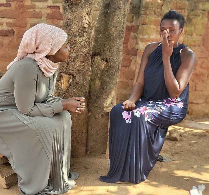 Anh chồng bỏ nhà đi bụi sau khi vợ sinh đôi lần thứ 5 liên tiếp - Ảnh 1.