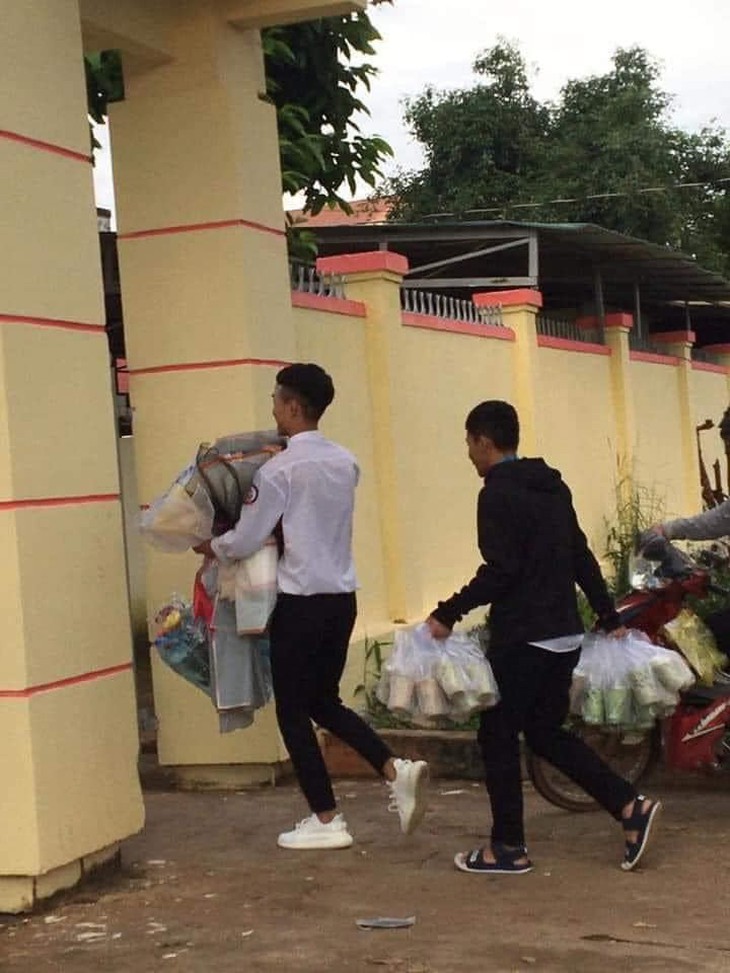 Những hình ảnh hài hước chỉ có thể là trường học Việt Nam! - Ảnh 12.