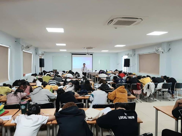 Những hình ảnh hài hước chỉ có thể là trường học Việt Nam! (P3) - Ảnh 3.